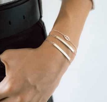 Pulsera placa bold grabada