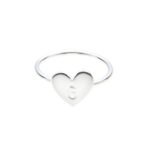 Anillo corazón grabado