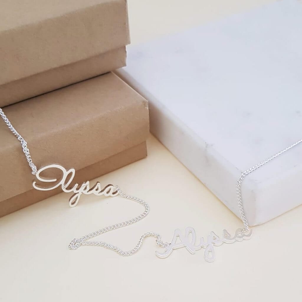 COLLAR DOS NOMBRES