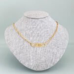 COLLAR NOMBRE PLACA CALADA